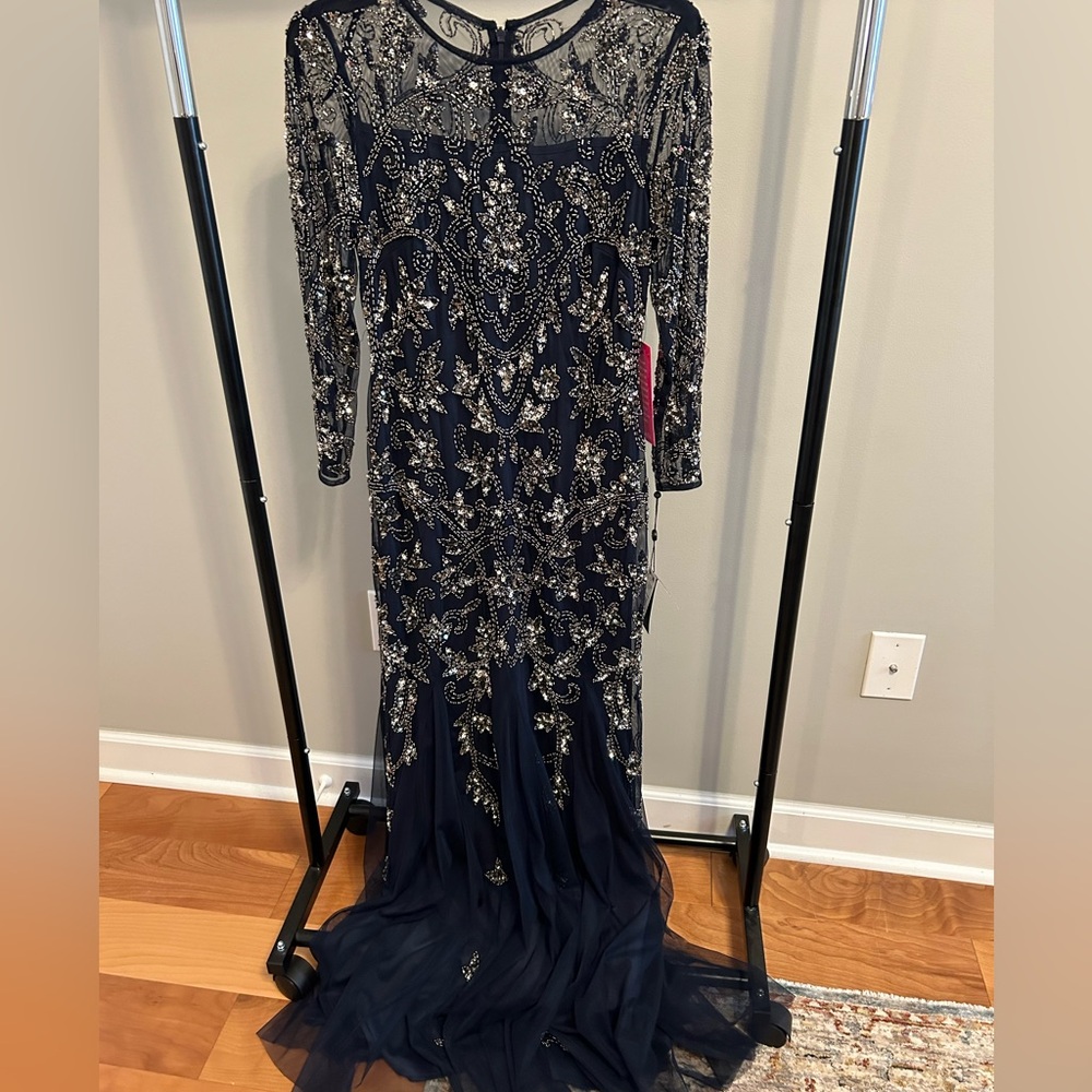 NWT Elegant Adrianna Papell Long Sleeve Beaded Dress! Color Midnight!